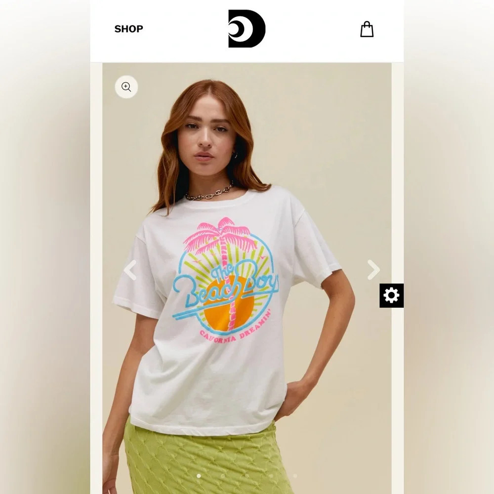 New daydreamer S white beach boys T oversized